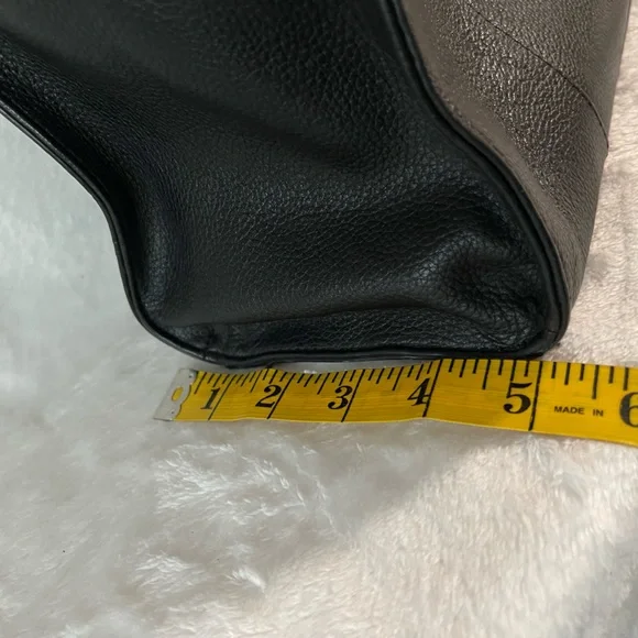 Rebecca Minkoff Megan black leather tote - Picture 9 of 9